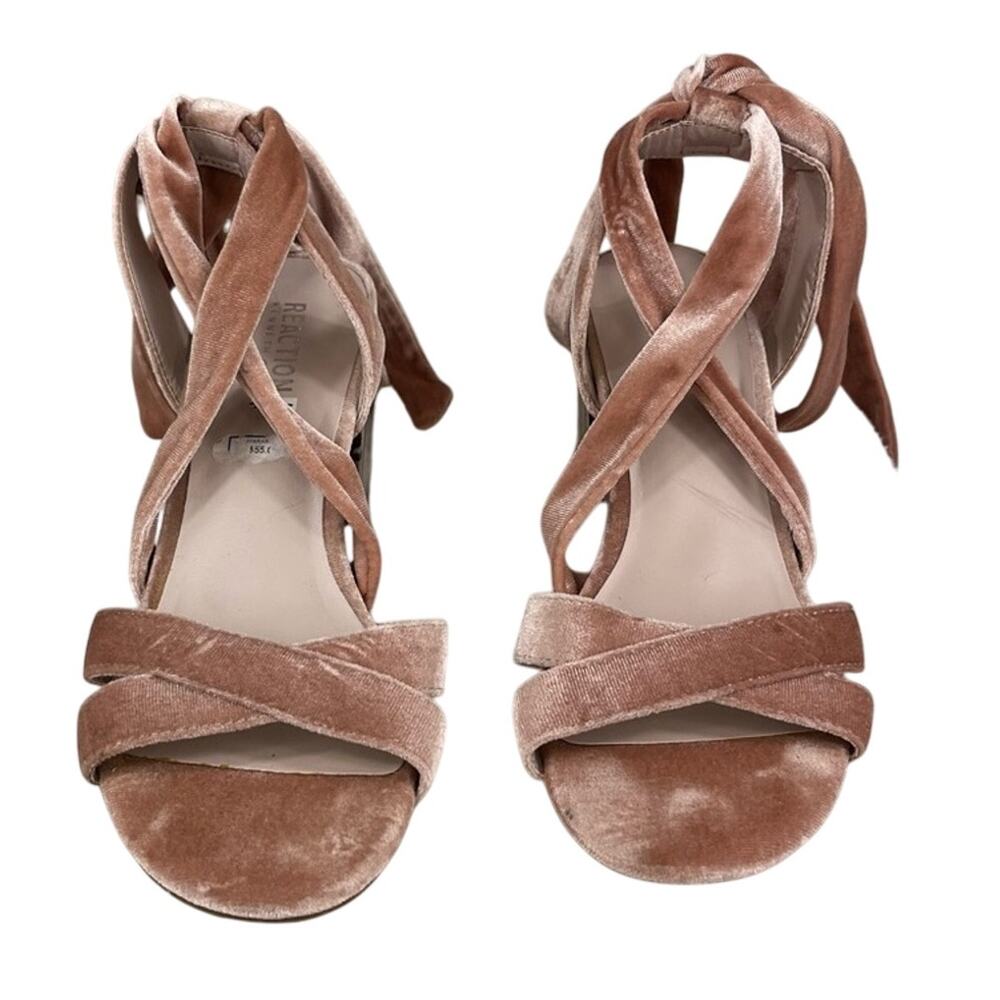 KENNETH COLE REACTION Pink Velvet Strappy Metallic Silver Block Heel Sandal sz 7